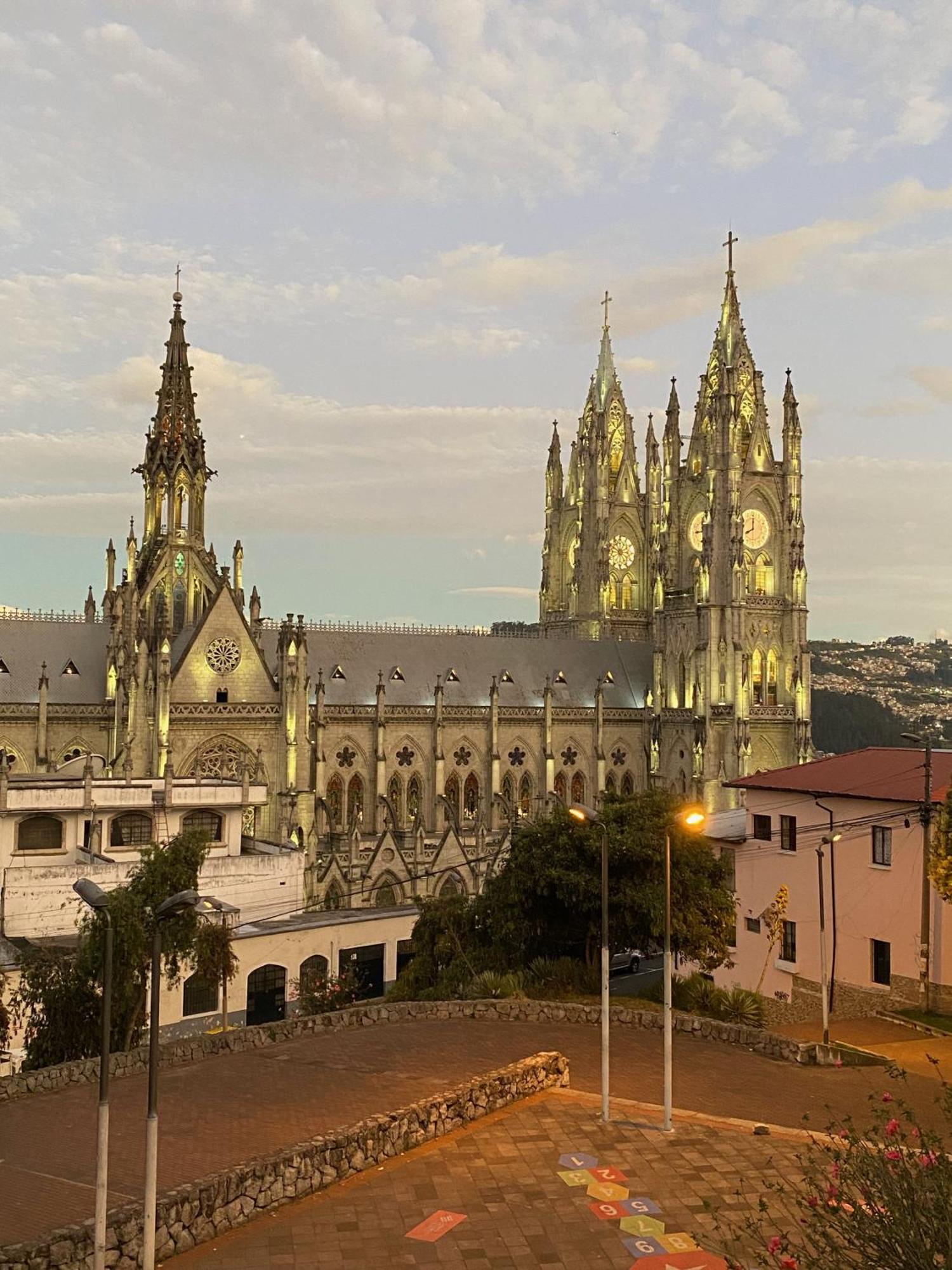 Great Location Quito Apartments Exteriör bild